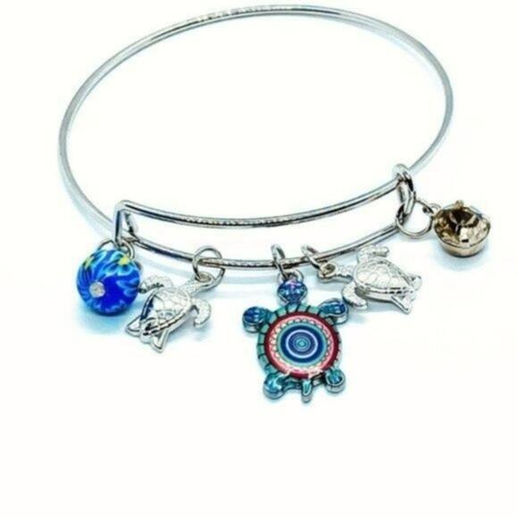 Beaded Sea Turtle Charm Colorful Bangle Bracelet - Picture 7 of 9
